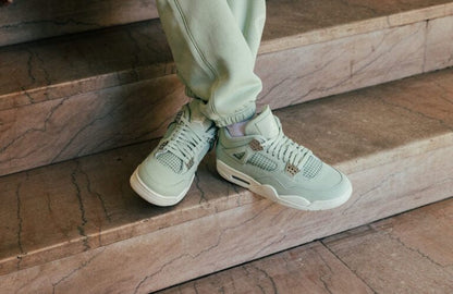 Nike Air Jordan 4 Retro ‘Abundance / Seafoam’