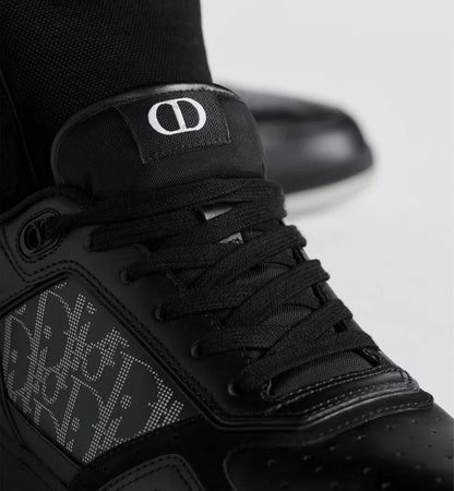 B27 Uptown Low-Top Sneaker