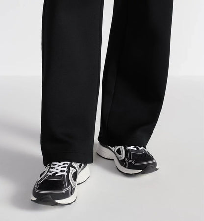 B30 Countdown Sneaker