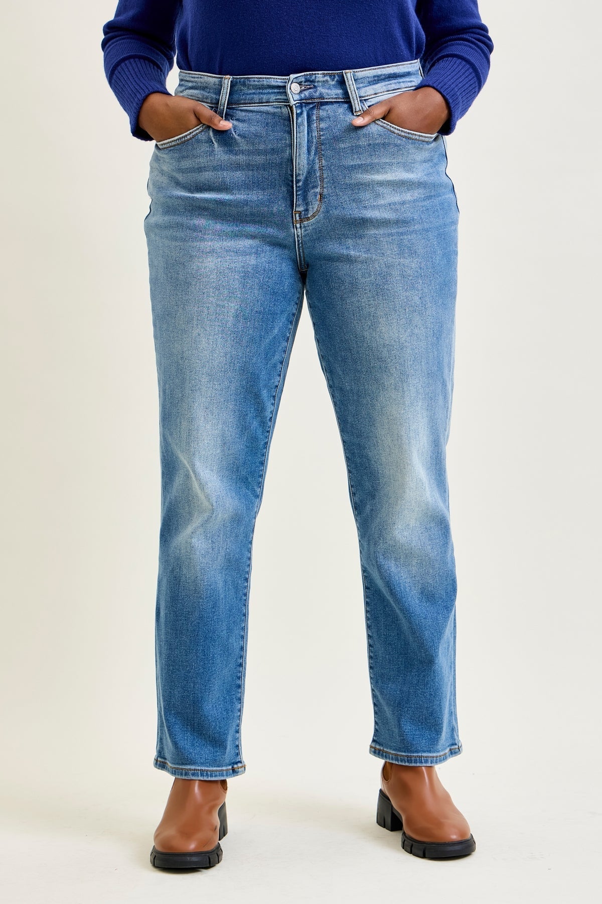 Delaney Vintage Wash ThermaDENIM Straight Fit Plus