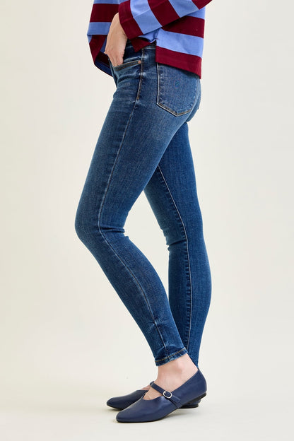 Joey Mid Rise Skinny Jeans With Handsand