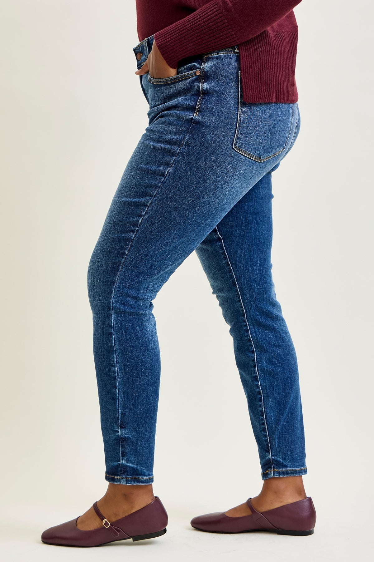 Joey Mid Rise Skinny Jeans With Handsand - PLUS
