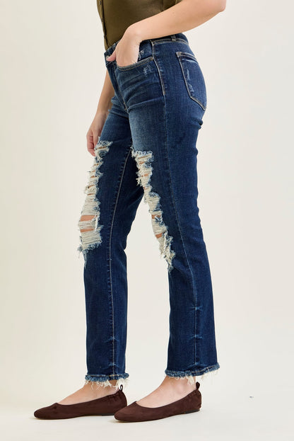 Lisse Mid Rise Ripped Straight Fit Jeans