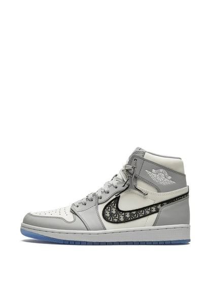 Nike Air Jordan 1 Retro x Dior High Sneakers