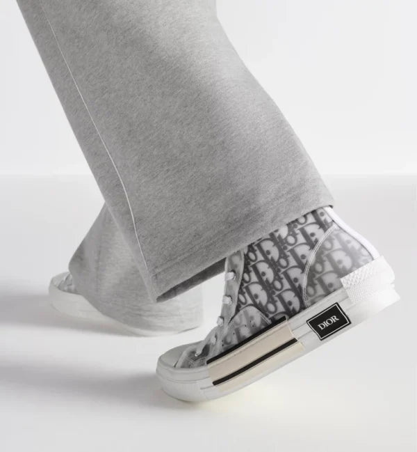 B23 League High – White and Black