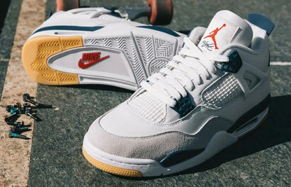 Nike SB x Jordan 4 Retro SP ‘Navy’